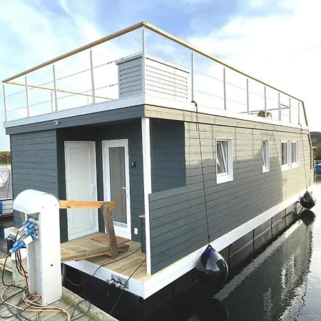 Hausboot Bruntje Mit Dachterrasse In * Schleswig