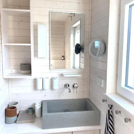 Semesterbostad Hausboot Bruntje Mit Dachterrasse In