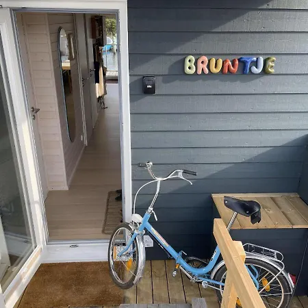Hausboot Bruntje Mit Dachterrasse In Holiday home *