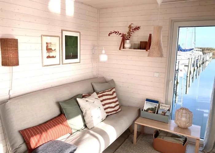 Hausboot Bruntje Mit Dachterrasse In * Schleswig